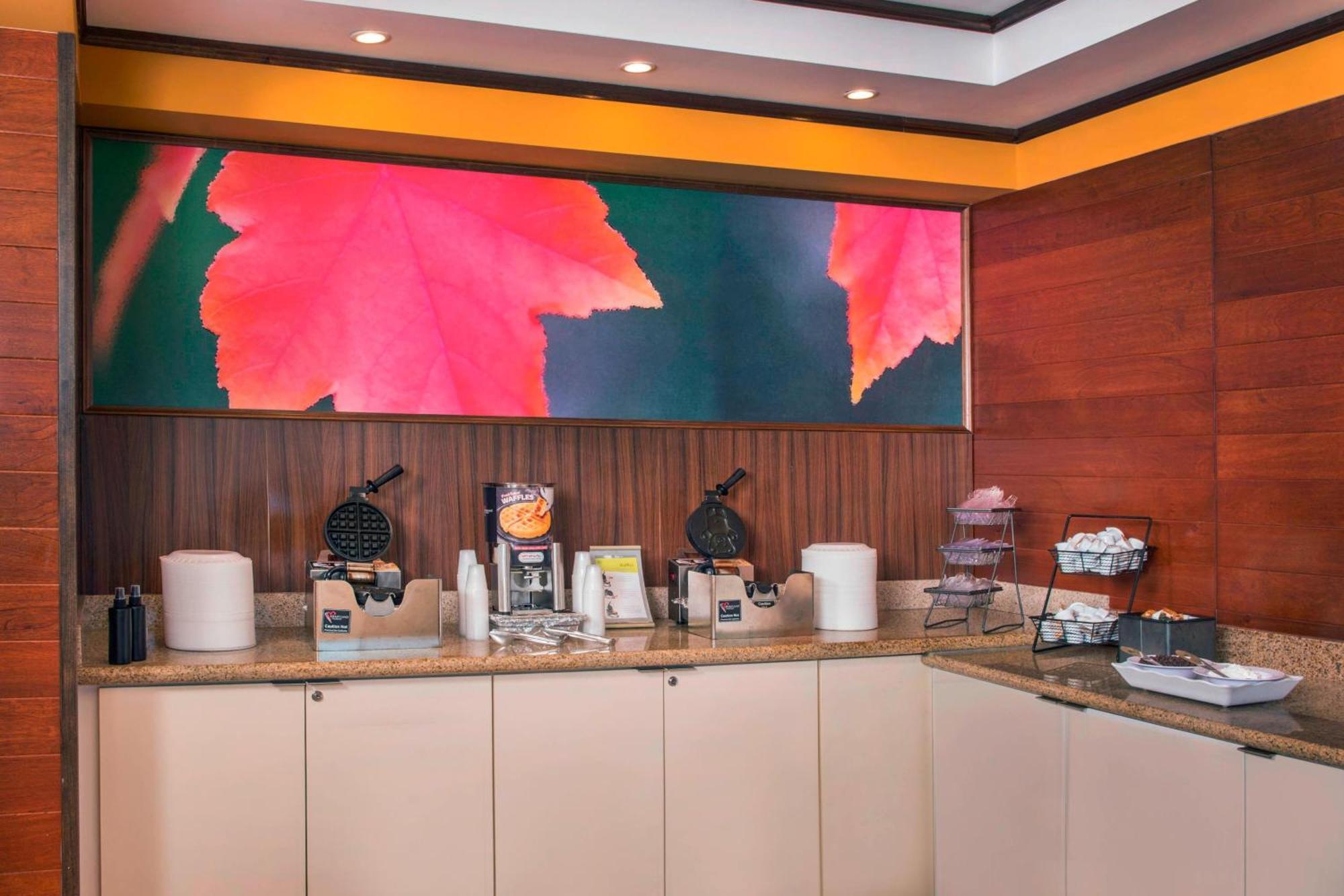 Fairfield Inn & Suites By Marriott Williamsburg Étterem fotó